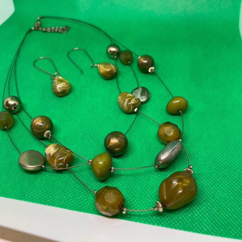 Hand made necklace - Picture 3 of 5